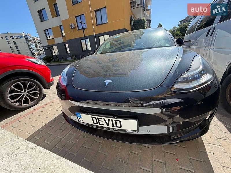 Седан Tesla Model 3 2018 в Киеве