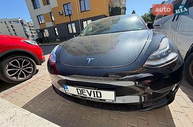 Tesla Model 3  2018