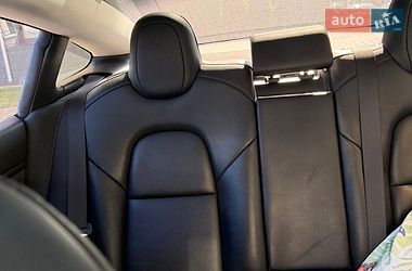 Седан Tesla Model 3 2018 в Киеве
