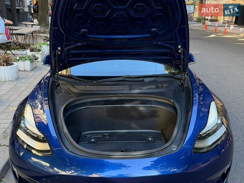 Седан Tesla Model 3 2019 в Одесі фото 3 Седан Tesla Model 3 2019 в Одесі