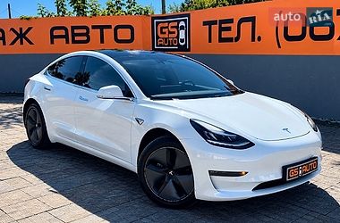 Tesla Model 3  2018
