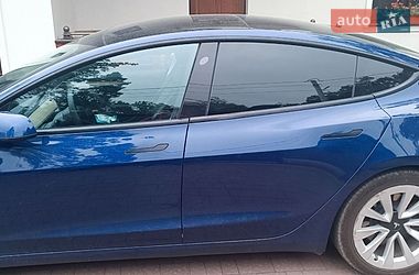 Седан Tesla Model 3 2022 в Львові