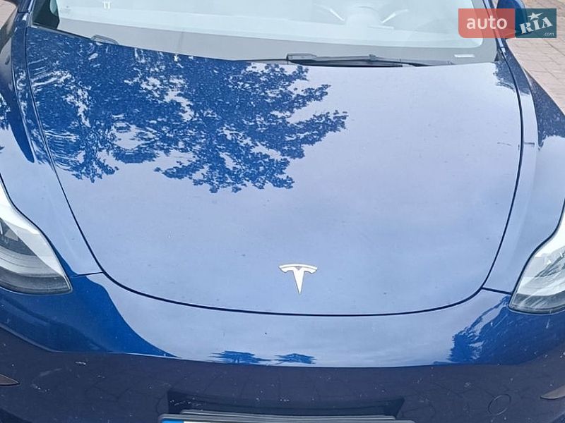 Седан Tesla Model 3 2022 в Львові