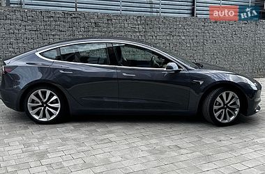 Седан Tesla Model 3 2018 в Луцке