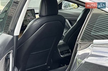 Седан Tesla Model 3 2018 в Луцке