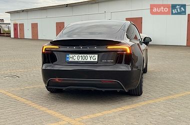 Седан Tesla Model 3 2024 в Львові