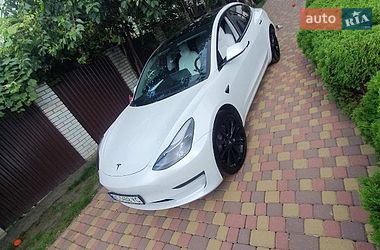 Седан Tesla Model 3 2022 в Львові