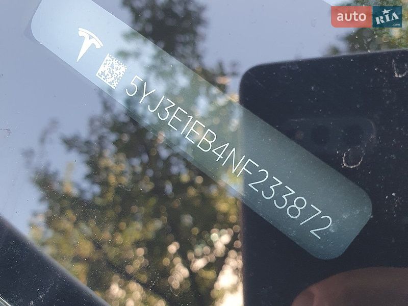 Седан Tesla Model 3 2022 в Львові