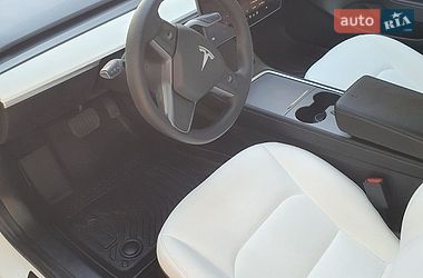 Седан Tesla Model 3 2022 в Львові