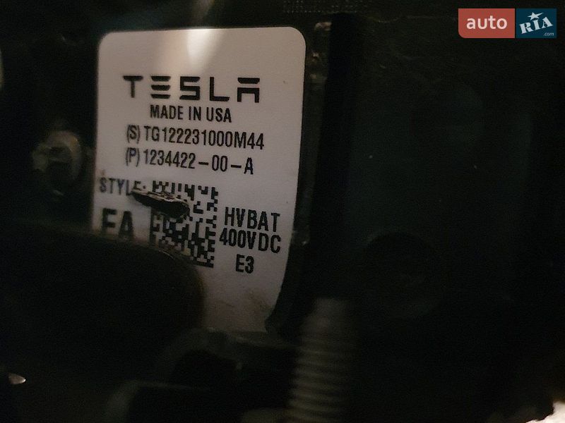 Седан Tesla Model 3 2022 в Львові
