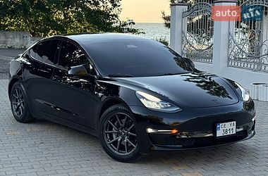 Седан Tesla Model 3 2019 в Одесі