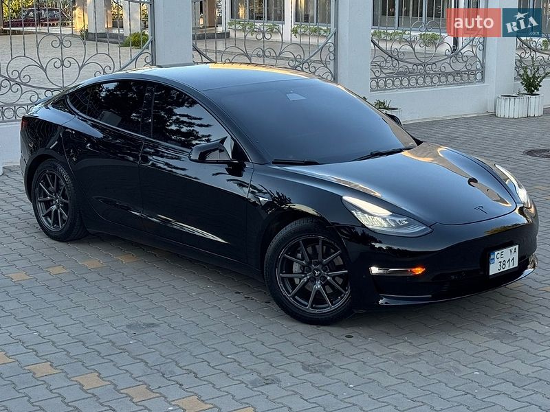 Седан Tesla Model 3 2019 в Одесі
