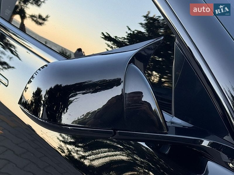 Седан Tesla Model 3 2019 в Одесі