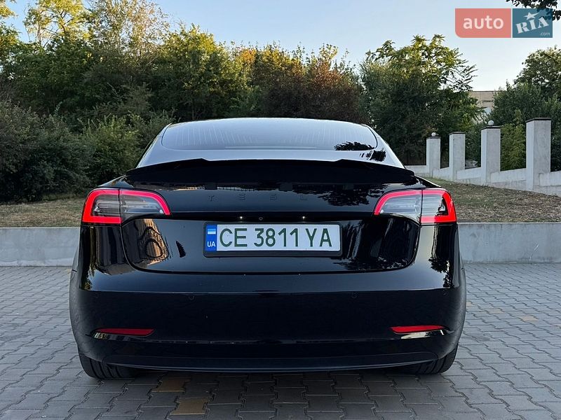Седан Tesla Model 3 2019 в Одесі