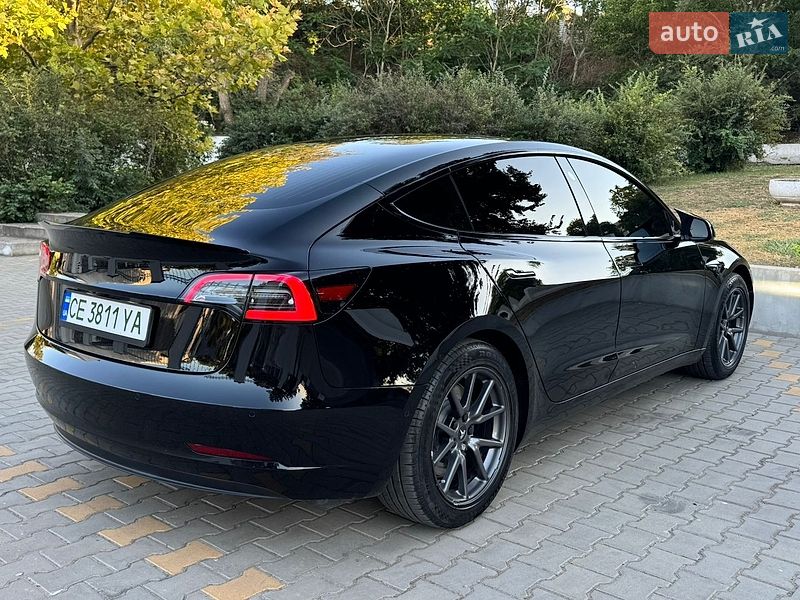 Седан Tesla Model 3 2019 в Одесі