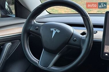 Седан Tesla Model 3 2019 в Одесі