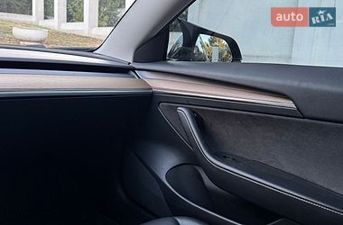 Седан Tesla Model 3 2019 в Одесі