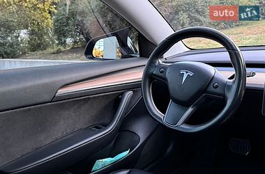 Седан Tesla Model 3 2019 в Одесі