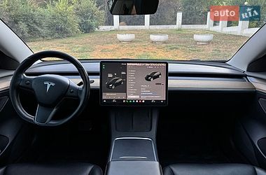 Седан Tesla Model 3 2019 в Одесі