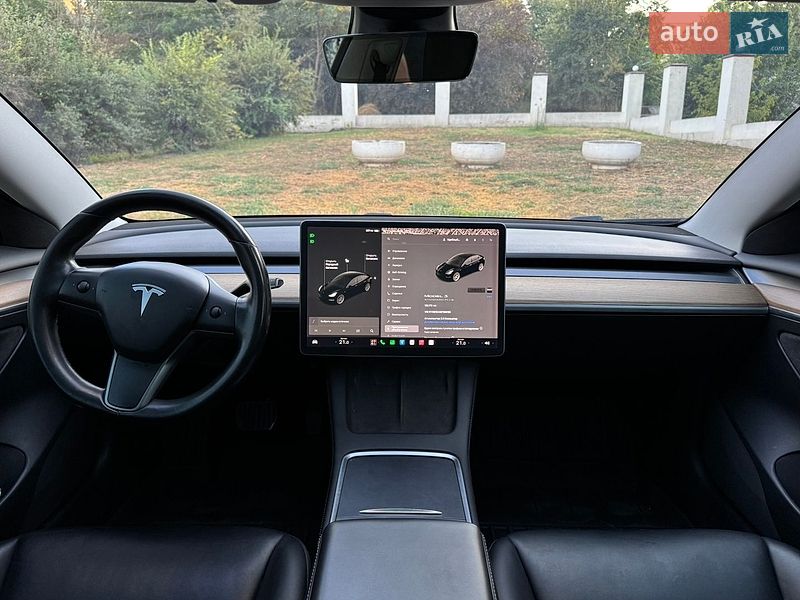 Седан Tesla Model 3 2019 в Одесі