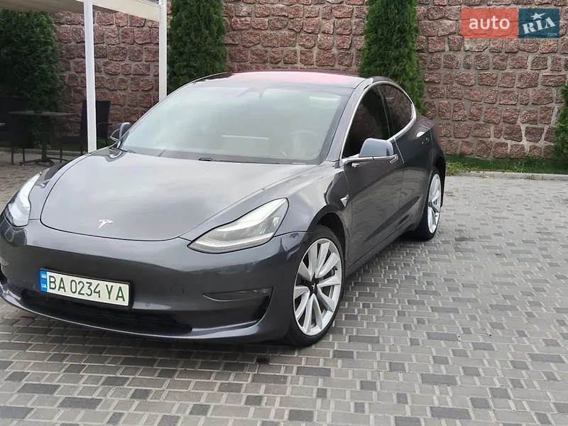 Tesla Model 3
