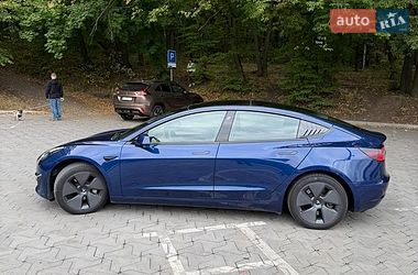 Седан Tesla Model 3 2022 в Тернополе