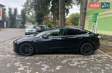 Седан Tesla Model 3 2018 в Киеве