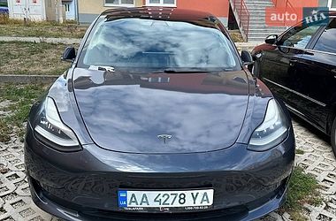 Tesla Model 3  2017