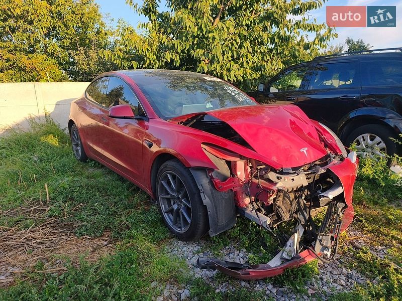 Tesla Model 3 2022