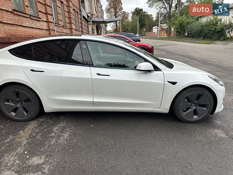 Седан Tesla Model 3 2022 в Полтаве