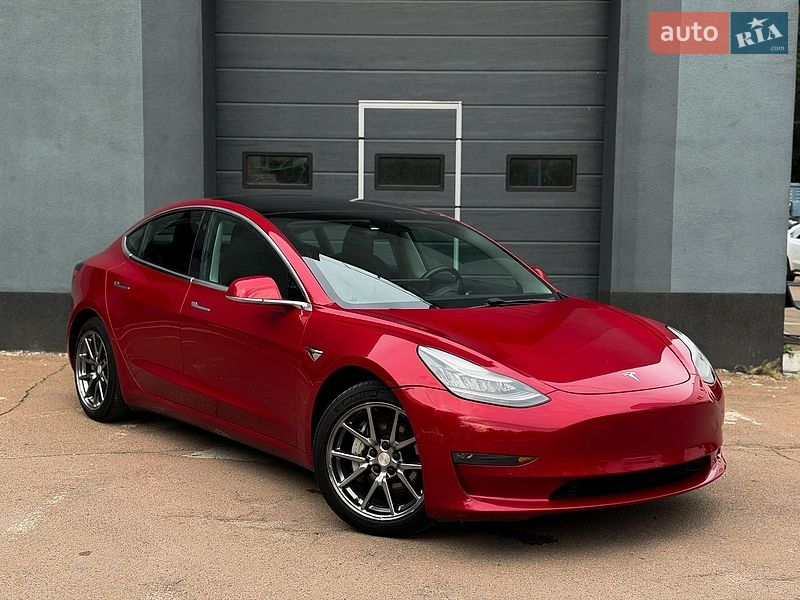 Tesla Model 3 2019