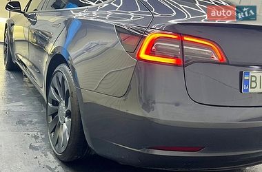 Седан Tesla Model 3 2023 в Кременчуге