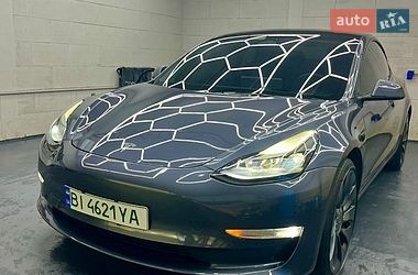 Седан Tesla Model 3 2023 в Кременчуге
