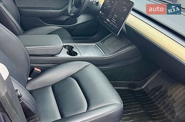 Седан Tesla Model 3 2023 в Кременчуге
