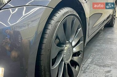 Седан Tesla Model 3 2023 в Кременчуге