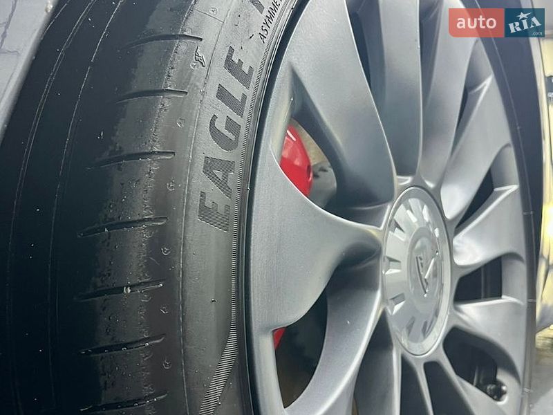 Седан Tesla Model 3 2023 в Кременчуге