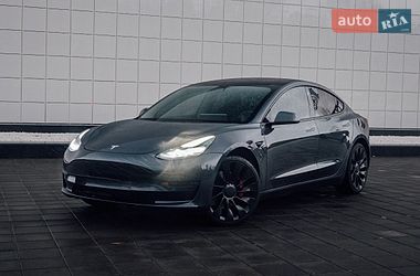 Седан Tesla Model 3 2023 в Кременчуге