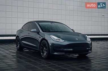 Седан Tesla Model 3 2023 в Кременчуге