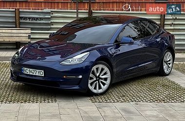 Седан Tesla Model 3 2021 в Самборі