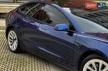 Седан Tesla Model 3 2021 в Самборі