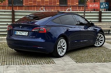 Седан Tesla Model 3 2021 в Самборі
