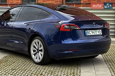Седан Tesla Model 3 2021 в Самборі