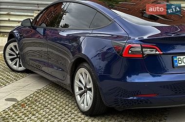 Седан Tesla Model 3 2021 в Самборі