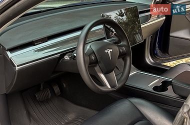 Седан Tesla Model 3 2021 в Самборі