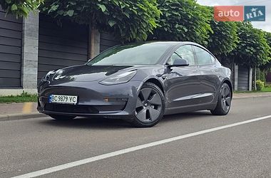 Tesla Model 3  2021