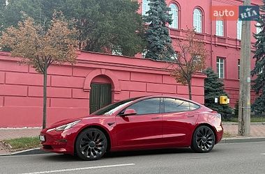 Tesla Model 3  2023