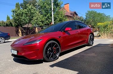 Седан Tesla Model 3 2024 в Киеве Седан Tesla Model 3 2024 в Киеве