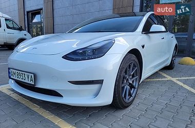 Седан Tesla Model 3 2022 в Житомире