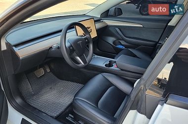 Седан Tesla Model 3 2022 в Житомире