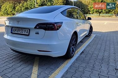 Седан Tesla Model 3 2022 в Житомире